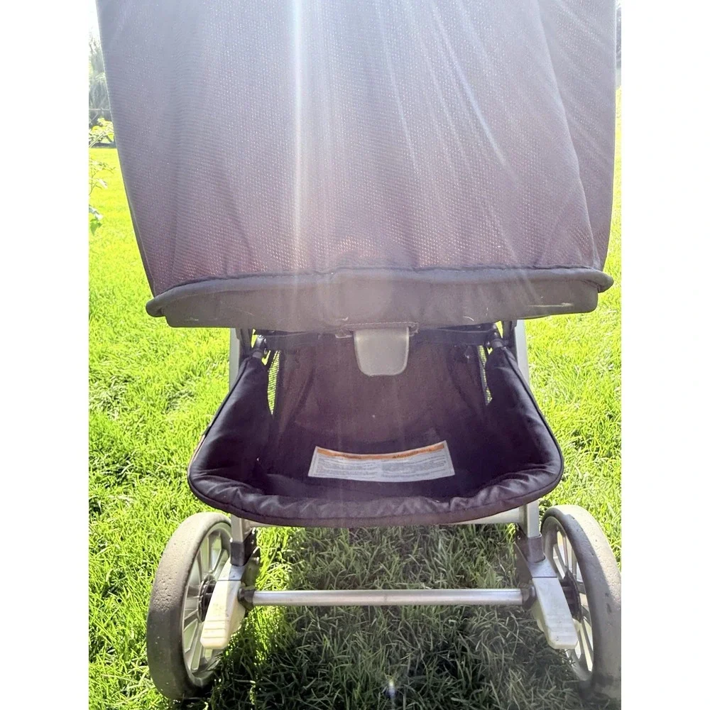 Chicco Bravo Quick-Fold Stroller Gently Used‎ Easy One-Hand Fold Compact